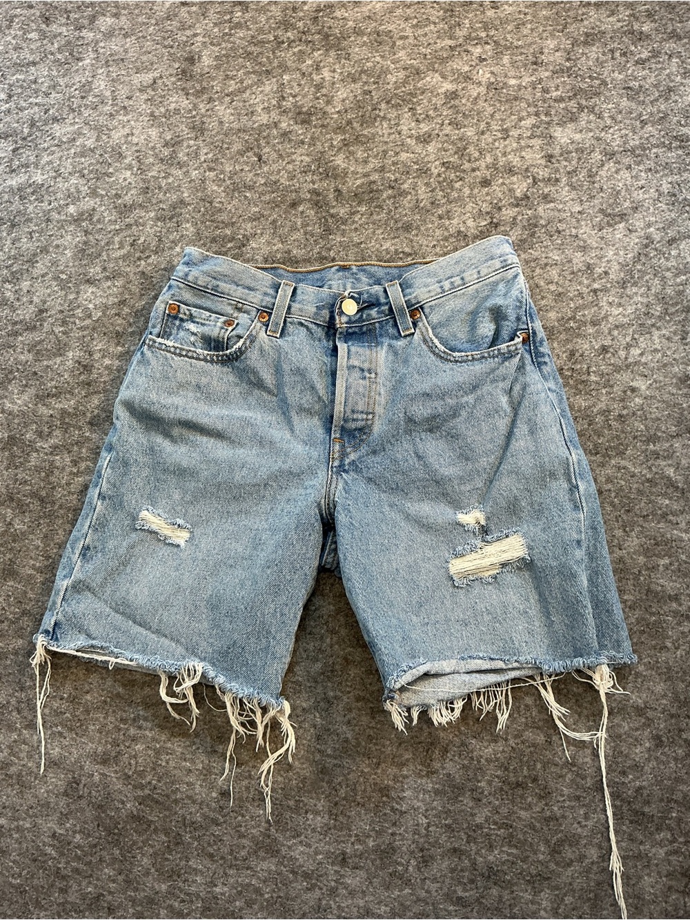 Levi’s Distressed Light Blue Denim Shorts Size 26